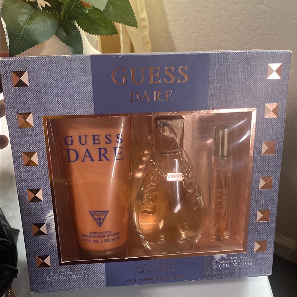 Guess Gold and Orange Moisturizer & Body Oil Set